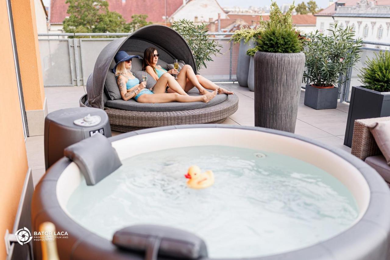Buekk Penthouse, Panorama Jacuzzival Leilighet Miskolc Eksteriør bilde