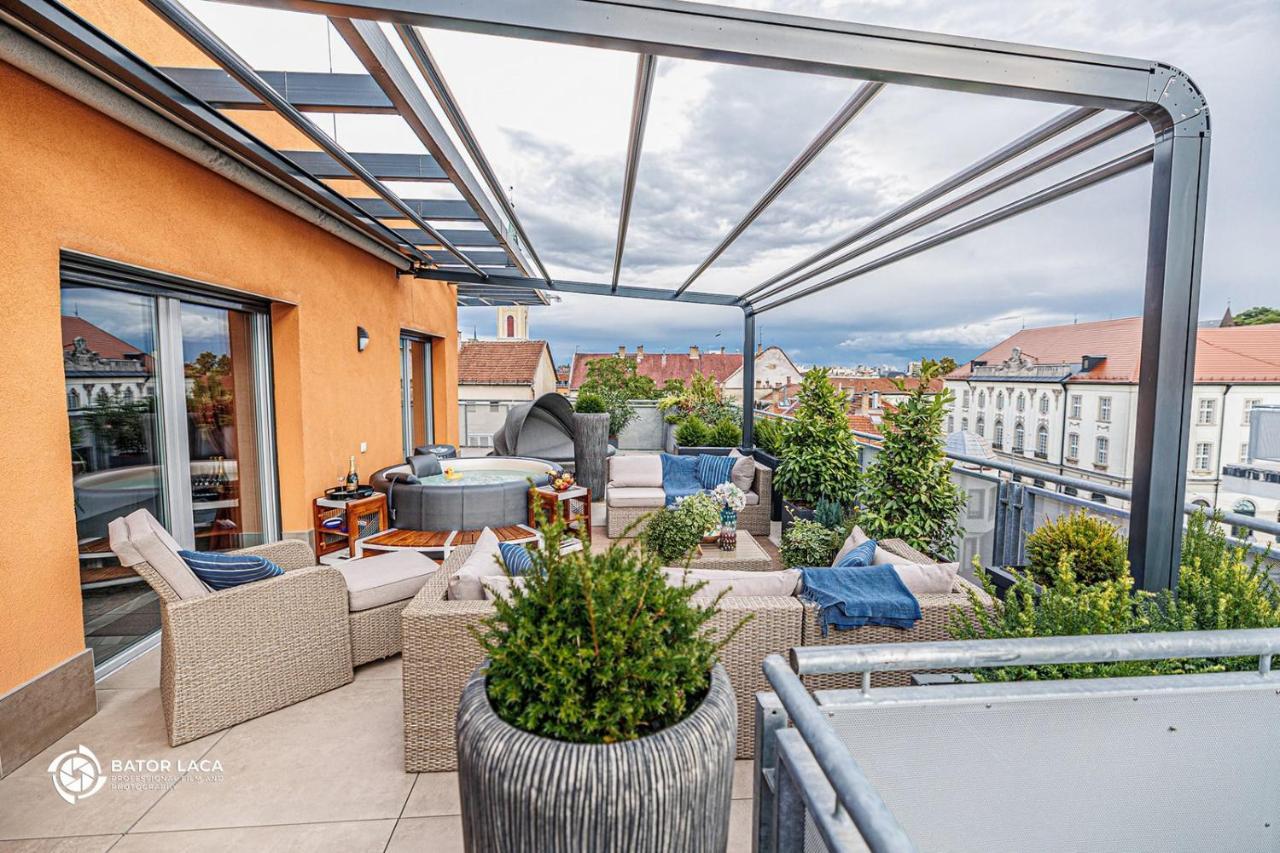 Buekk Penthouse, Panorama Jacuzzival Leilighet Miskolc Eksteriør bilde