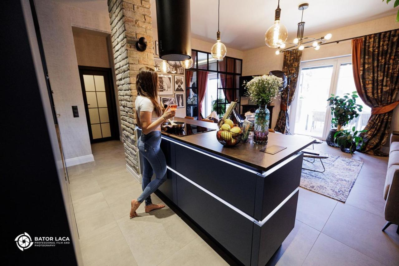 Buekk Penthouse, Panorama Jacuzzival Leilighet Miskolc Eksteriør bilde